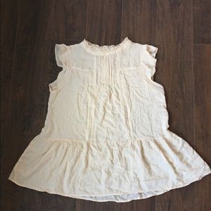 Cute sleeveless blouse-Size Large-Cream Colored-